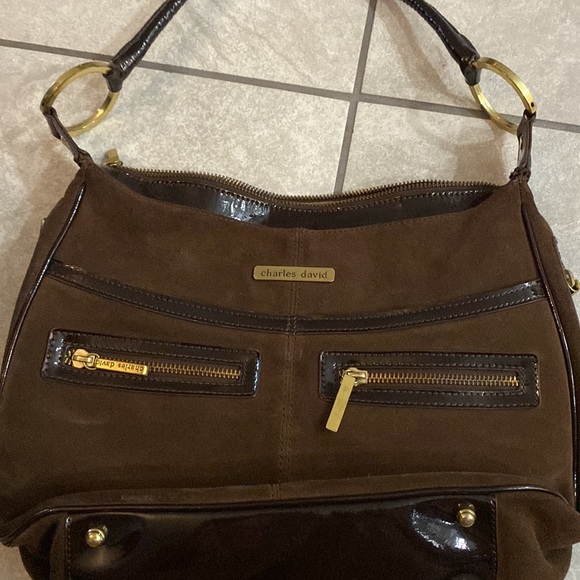 Charles David Chocolate Brown Suede /Patent Leather Handgag. - Picture 2 of 4